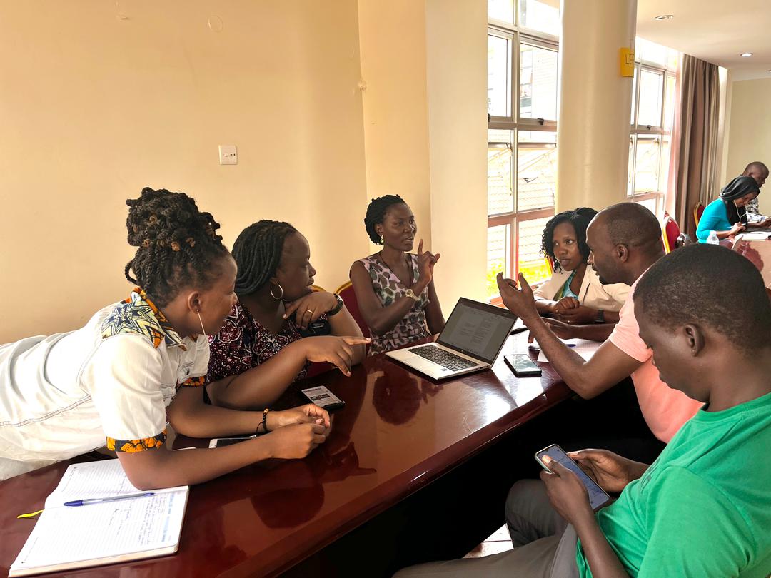 Sharing about social norms that limit girls from realising their dreams. 
This is Phase2 of the Co-Creation strategy development workshop with <a href="/GirlsNotBrides/">Girls Not Brides</a> and <a href="/GNB_Uganda/">Girls Not Brides Uganda 🇺🇬</a> 
<a href="/pba_foundation/">Precious Body of Adolescent Foundation:</a>