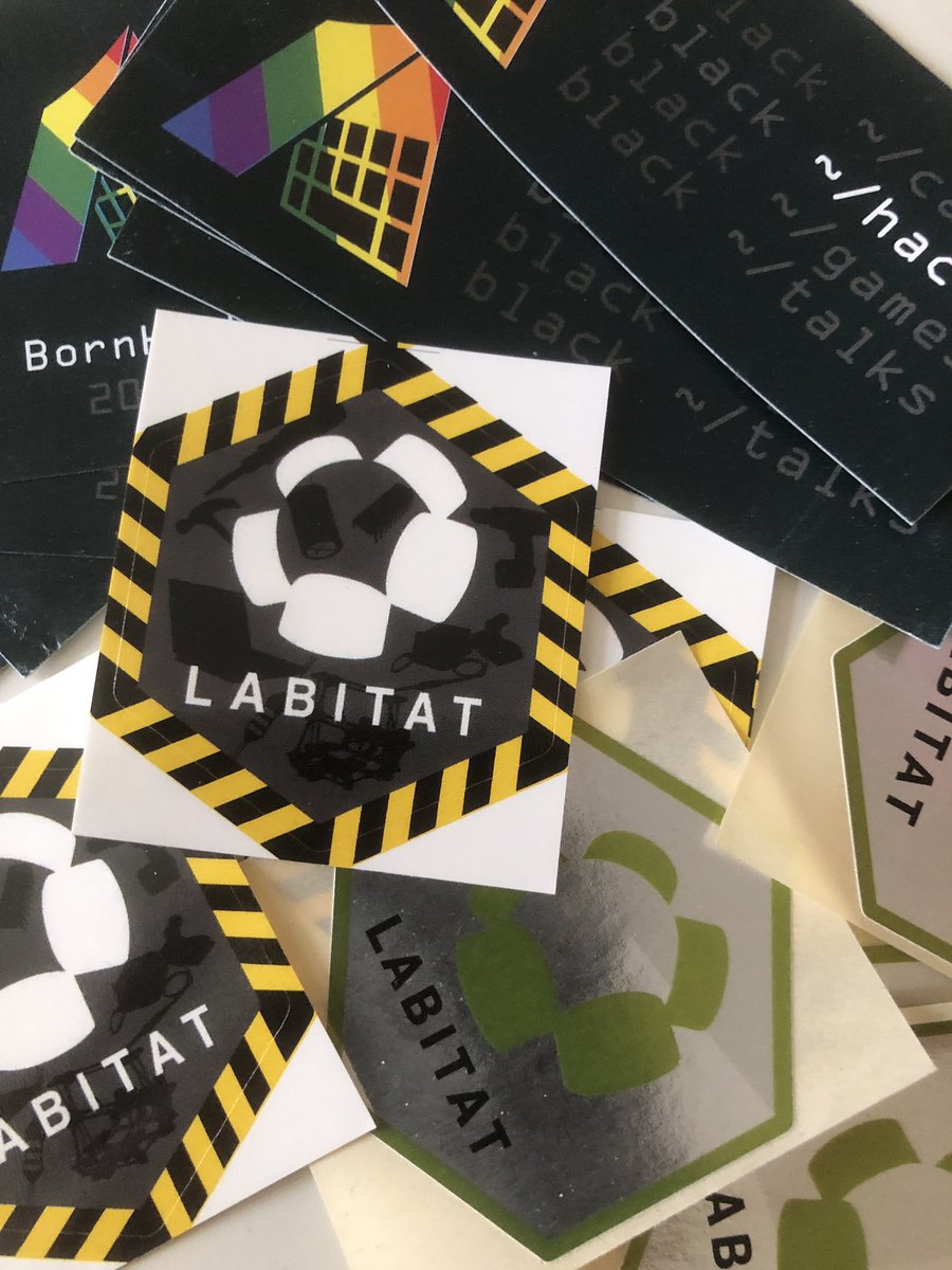 Wer auf der Suche nach neuen Sticker ist, wird heute beim #Chaostreff fündig. Wir haben von unserem Ausflug zum <a href="/labitat_dk/">Labitat</a> Aufkleber mitgebracht. #c3e
