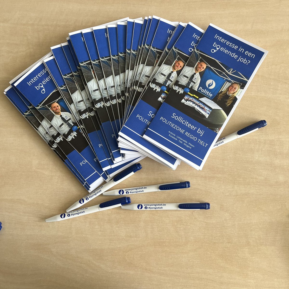 Interesse in een job bij de politie?

Goed nieuws! <a href="/WVL_PS/">West-Vlaamse Politieschool</a> organiseert op 16 april 2023 een infodag.
Ook onze ambassadeurs zijn aanwezig.
Schrijf je snel in: jobpol.be/nl/evenementen…