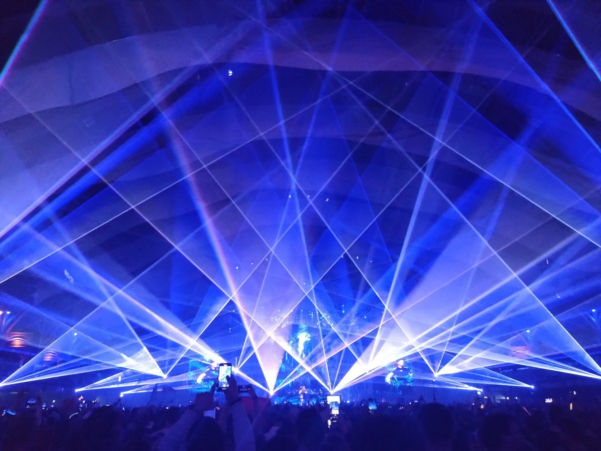 migi84's tweet photo. @tomorrowlandnft TML Winter - a dream of mine which came true. ❤️ https://t.co/SGKBPMoHAQ