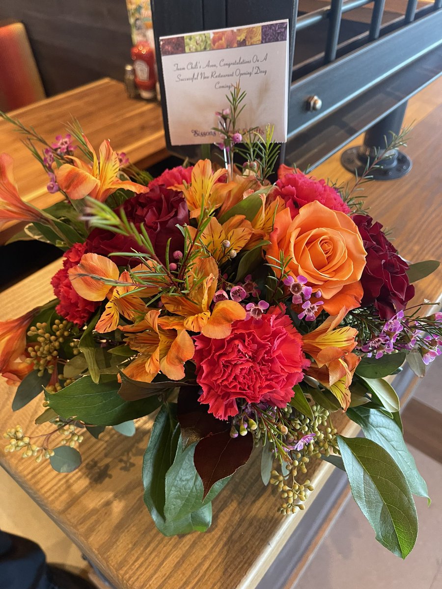 Thank you to @dougcomings for the beautiful flowers and card. #ChilisLove #TeamAvon #ChilisAvon