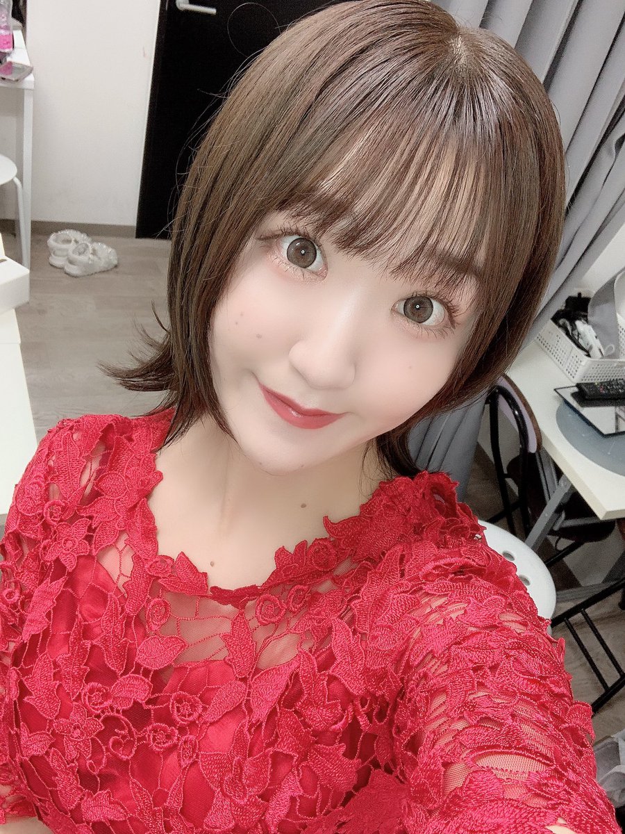 acp_0308's tweet photo. RiKKYYちゃん新体制おめでとう❤️ほんとにだいすき！一緒にいると実家の星野でちゃうくらいだいすき！

新メンバーちゃんもいれて飲み会するしかないな〜💪🏻❤️
椅子取りゲームたのしかった😂www https://t.co/3OfouWGq8e