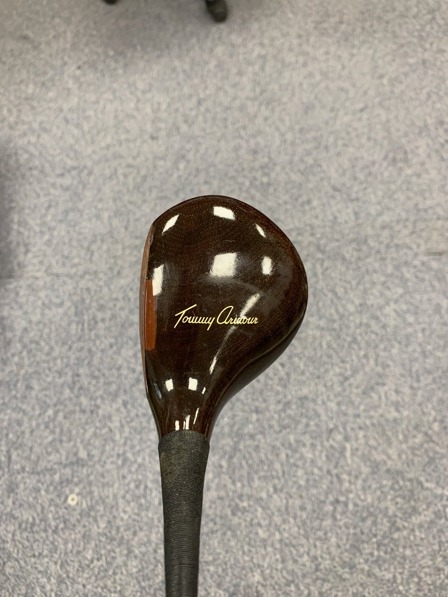 RetroAndRareGlf's tweet photo. And just like that we are back. How about this for a piece of history and a masterpiece of persimmon. Owned and played by Chi Chi Rodriguez. https://t.co/BlBs4Sls0d