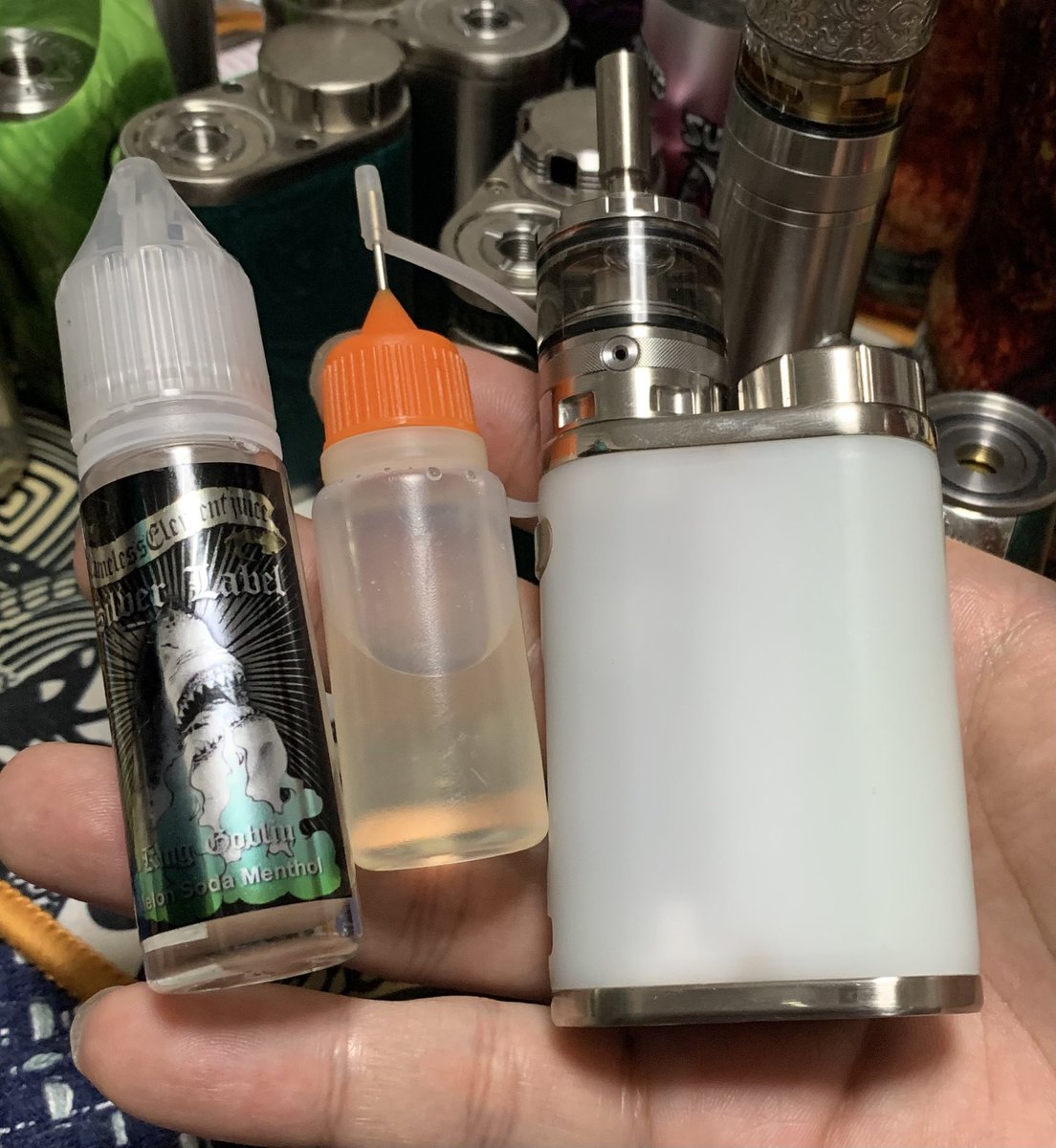 bouncer0616's tweet image. Mod: istick Pico 75w(type-c ver.)

Atomizer: Bishop RTA

Setting:
KA1 26g ID2.5mm 6wrap micro
0.73Ω Hack Cotton 鬼缶

Liquid:
Nameless Element
"King Goblin"
メロンソーダメントール

最近は毎日JSTばかりですが
たまにはシンプルなSilver Labelも😋

#vape #ハンチェ