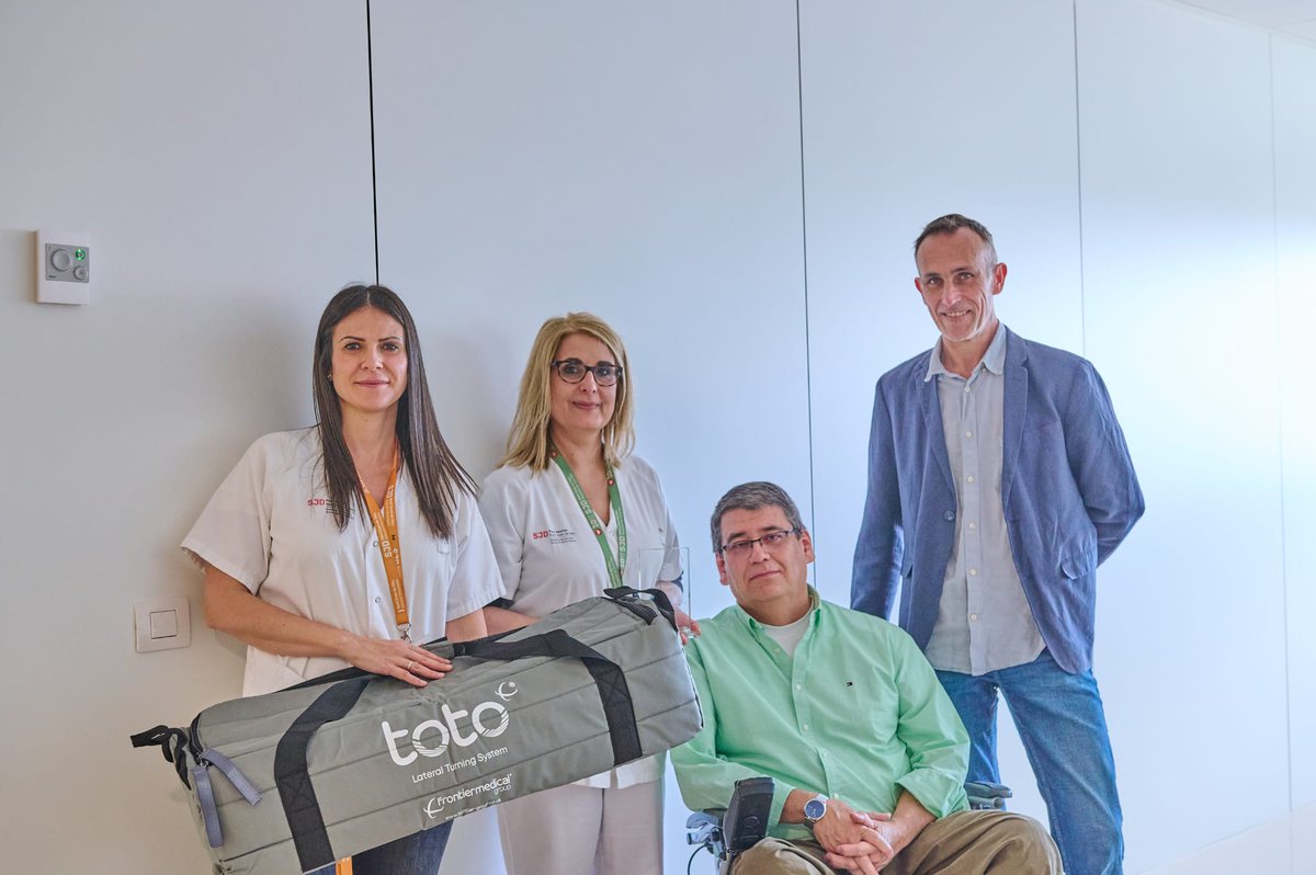 Las_BBPP's tweet photo. https://t.co/qLOfavH3dd entrega el premio de #LasBBPP 2022 a Sara Suárez y Elisa Alarcón profesionales #Hospital Parc Sanitari Sant Joan de Déu Barcelona
Apoyan iniciativa @FMG_Group @Hospidex https://t.co/txfIQaKqHa https://t.co/7eDG4Jsp2Y @muvucare
https://t.co/BEhlljU6ED https://t.co/f0Oe757Ymo