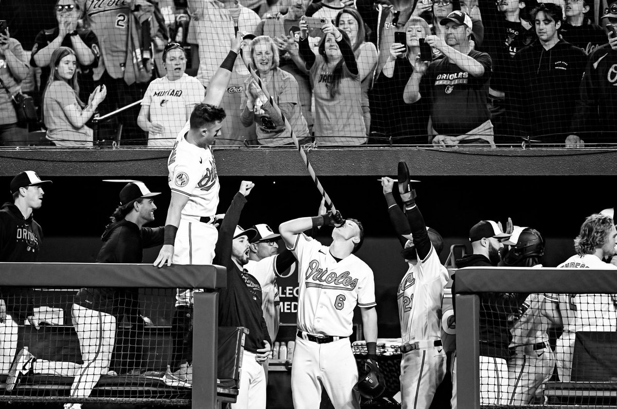 SportsInBW's tweet photo. MLB photos (in black and white): Day 11

@Orioles | @Reds | @Braves | @BlueJays https://t.co/2dvRnaA2M8