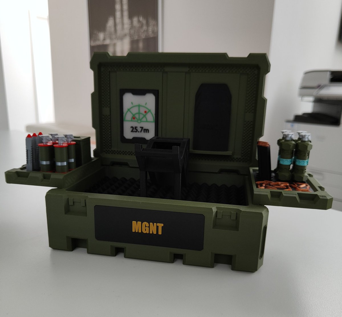 The office is even cooler now 💼🔥

<a href="/BigBroLab/">BIGBRO LAB</a> <a href="/DarioFerracci/">Moonryde</a> 🔝

#MGNT