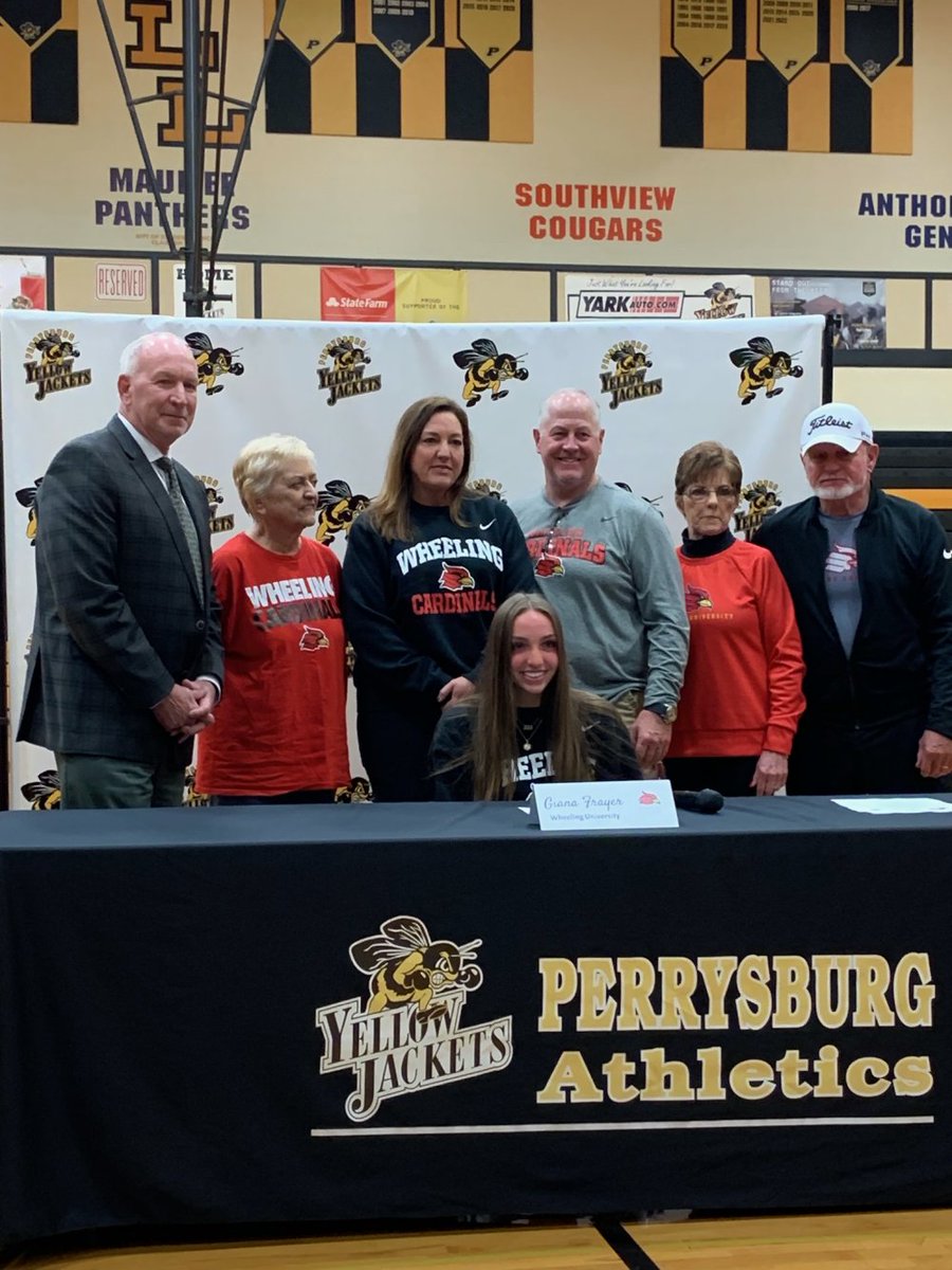 Congratulations to Giana Frayer on signing with Wheeling University to play Volleyball!