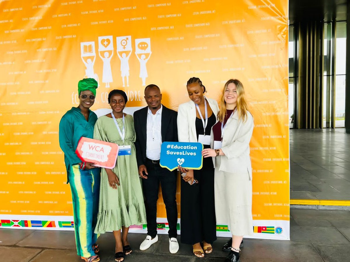 woppa_diallo's tweet photo. Honorée d'avoir été la maitresse de cérémonie de l'engagement des ministres de l'éducation et de la santé de l'AOC pour @UNESCO_Dakar @Equipop_Ong  @AmfeSenegal  @UNGEI @RsFawe @ElineVersluys @HospitalXavier 
Ecouter, Comprendre, Agir https://t.co/KjpRiJQXe5
