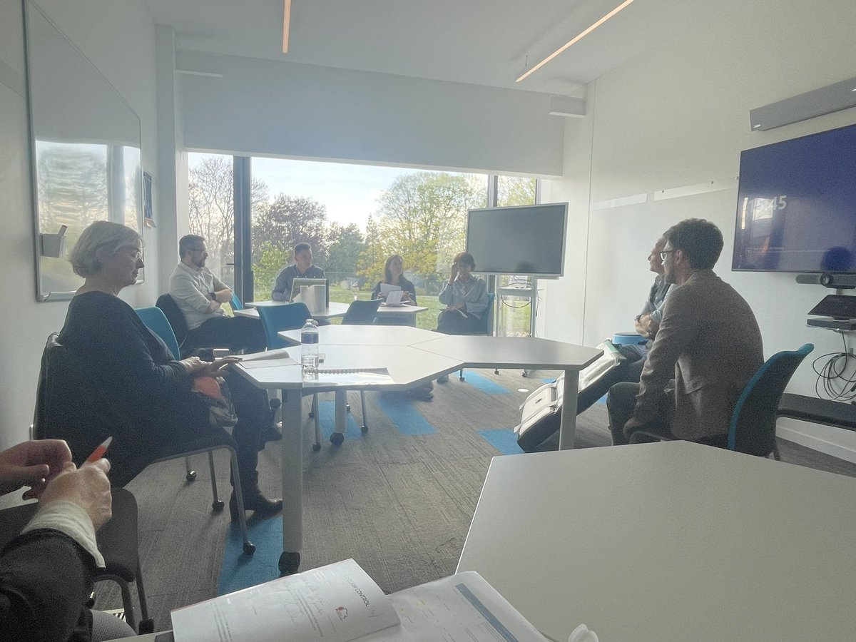 MAAFAssurances's tweet image. Place au speedating pour toutes les startups présentent au #SelectionDay de @AssurTech_FR. Merci à @Startup_Palace et @KBratings pour leur collaboration et l’organisation.