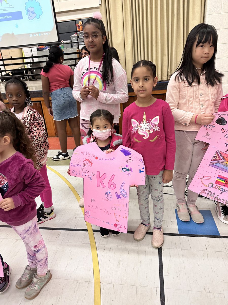 cpaul0278's tweet photo. #DayOfPink @SomersetPS https://t.co/4OG9p3tPeS