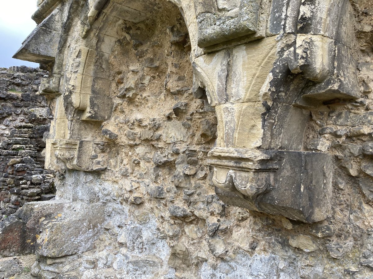 M_E_Calderon's tweet photo. Spotted remnant lime surface finish with red lining. External ashlar masonry wall of the refectory at Rievaulx Abbey, North Yorkshire #LFG #lime https://t.co/Dd5Sw1EbVb