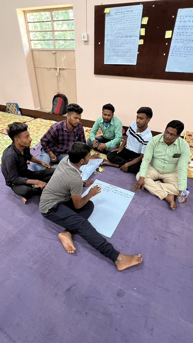 ravi_rverma's tweet photo. We began a 3-day ICRW’s Manthan workshop with 30 Village Champions on issues of men and masculinities- Gandhi Ashram , Jamtara. They identify men’s stake in gender equality and need to transform inequitable norms. @ICRWAsia @ICRW @ajws @NirantarTrust https://t.co/U9OyCztbgQ