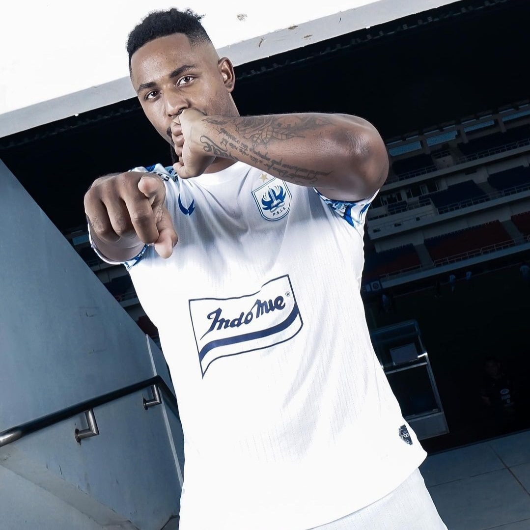 HT. Bali United 1-2 PSIS
Spaso 40'; Carlos Fortes 23' Jajang Mul own goal 35'
Njajal Mas Fortes rak cideranan, mesti PSIS juara Liga 🤔

#PSISday