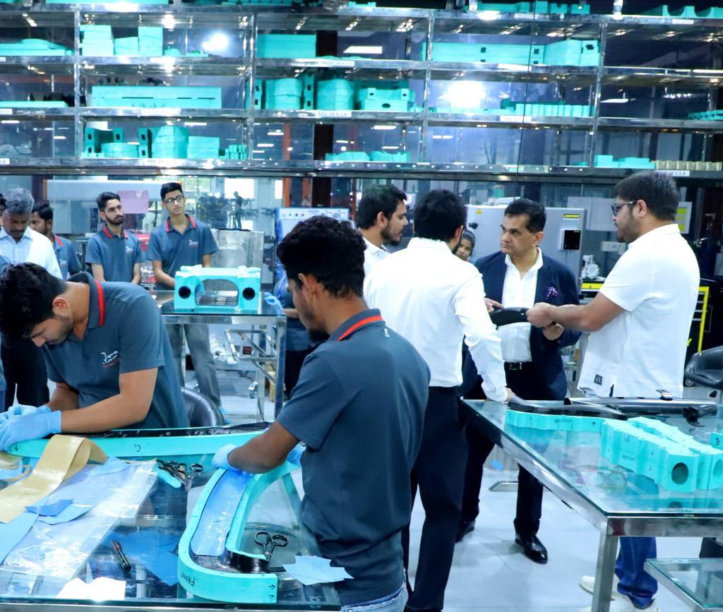 amitabhk87's tweet photo. Gr8 example of India’s emerging Drone industry ! Visited Raphe mPhibr manufacturing at Noida today. A hi-tech aerospace manufacturing company, Raphe supplies customized comprehensive UAV (Unmanned Aerial Vehicle) solutions. Amazing young entrepreneurs ! https://t.co/FlYpelDr74