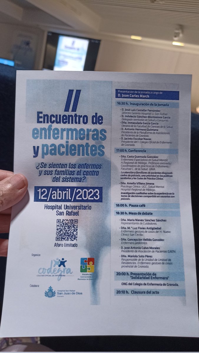 taberola's tweet photo. Pues aquí estamos, a ver que aprendemos #enfermera #codegra #encuentroEnfermerasYpacientes https://t.co/zPMl4JfZzL