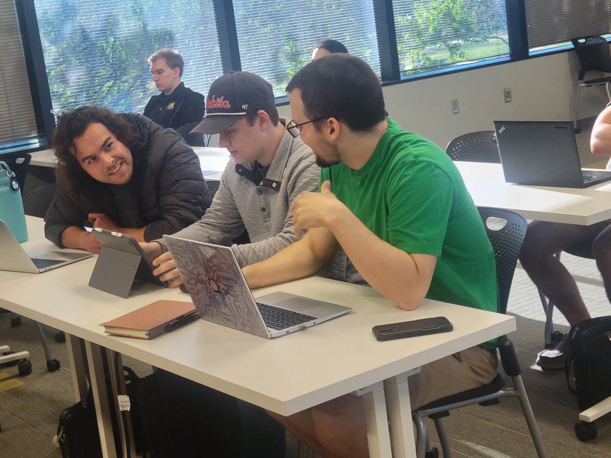 wsucfe's tweet photo. Right now, @WichitaState #entrepreneurs are gathered for helpful tips and tricks to rock the #SNVC Trade Show.

We look forward to seeing them present their #BusinessIdea April 21,  and we hope to see you there as an observer or a volunteer!
https://t.co/W8RabKIV8h https://t.co/NIvP30wDAv