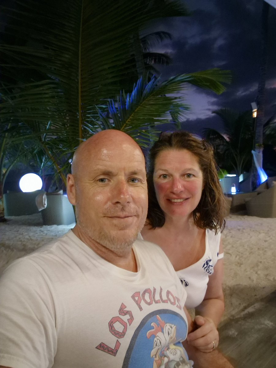 Twilight tonight in the Maldives x