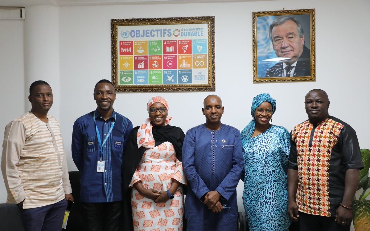 OIMGuinee's tweet photo. Les agences @OnuGuinee d mise en œuvre du programme #Human_Security, exécuté à Mali, Koubia & Lélouma, se penchent sur le système d’alerte précoce, l’aménagement des sites maraichers & la réunion du comité d pilotage.
@PNUDGuinee @UNICEFGuinea @WFP @OIMGuinee @UNhumansecurity https://t.co/0a8F2IAydz