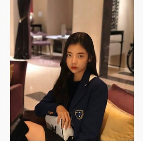 Además de eso intenté en el banner de ♡ Nilou ♡ and dancing girl came home! Haber ganado todos los 50/50 de ayer fue todo lo que necesitaba, ando demasiado contentita y nadie podrá sacar la sonrisa de mi rostro, una nenjta genshinera feliz. 🥮🤍

#𝑚imi's paws ⭒̵☽ ࣪.