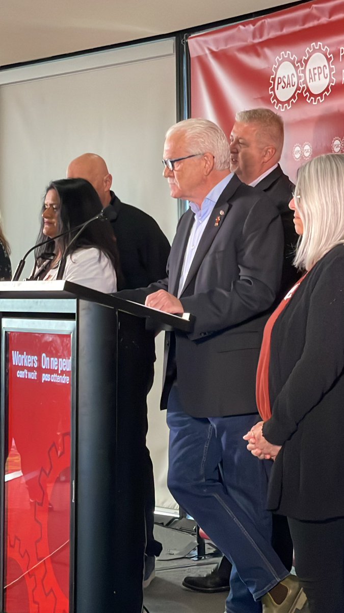 Le président de <a href="/psac_afpc/">PSAC-AFPC</a> dit qu’il est prêt à aller en grève : « aussi longtemps que nécessaire » #ottnees