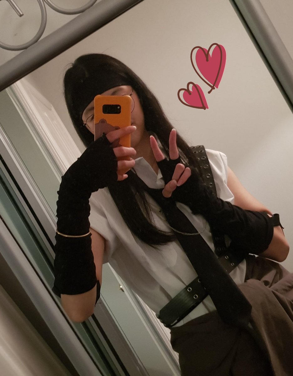 Chloe 🌻👑 tweet media