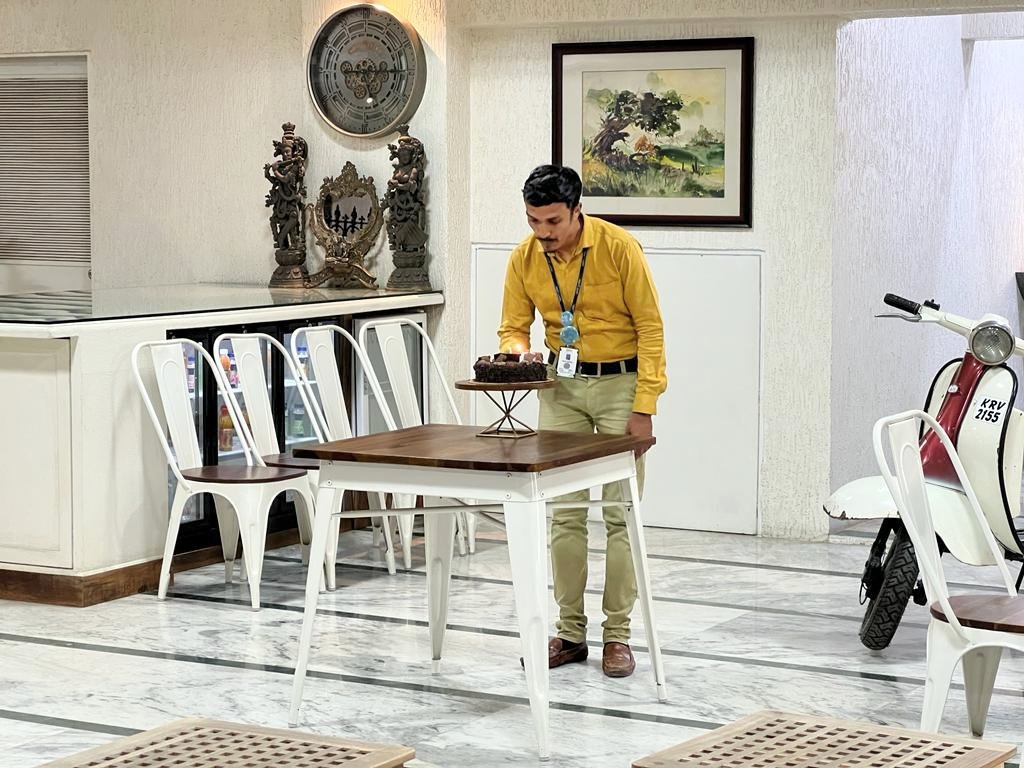 Lifeatprism's tweet photo. Birthday Celebration of Maruti ๐on 12th April 2023 ๐๐๐ฅณ
.
.
.
.
#birthday #happybirthday #prismites #lifeatprism https://t.co/jvTapSGuJq