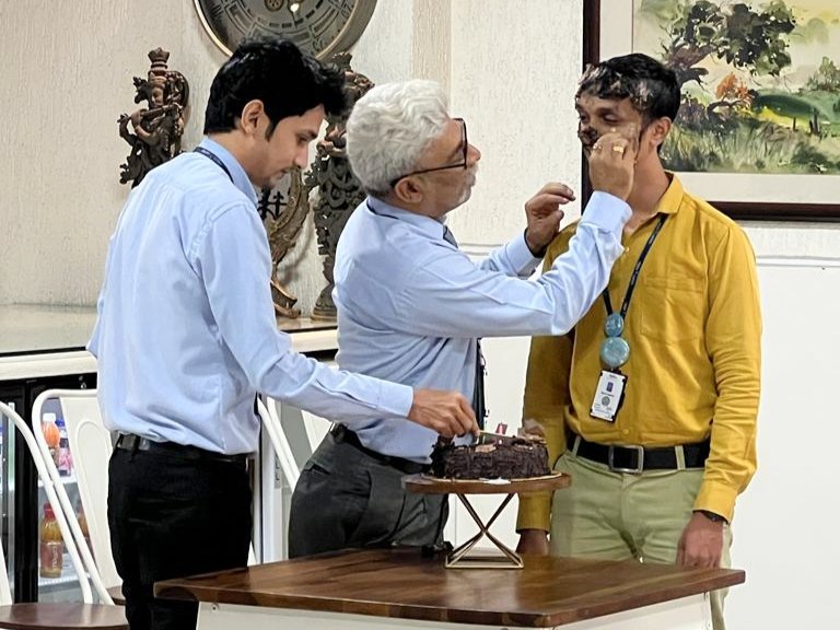 Lifeatprism's tweet photo. Birthday Celebration of Maruti ๐on 12th April 2023 ๐๐๐ฅณ
.
.
.
.
#birthday #happybirthday #prismites #lifeatprism https://t.co/jvTapSGuJq