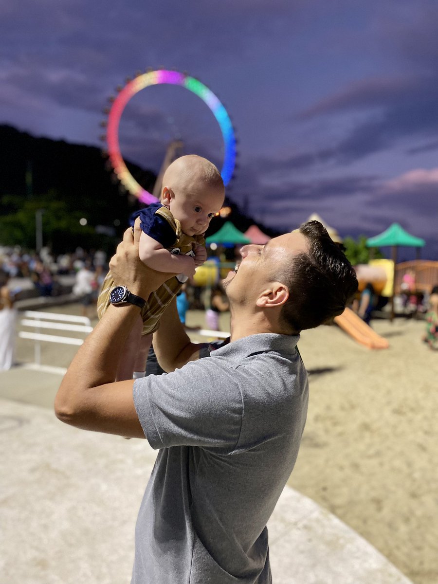 thiago_saragoca's tweet photo. Amor de pai é um sentimento que transborda. Não há nada no mundo que se compare ao aconchego do meu filho nos meus braços. ❤️👨‍👦 #família #amorinfinito #momentosincomparáveis https://t.co/JAzdG6Bepc