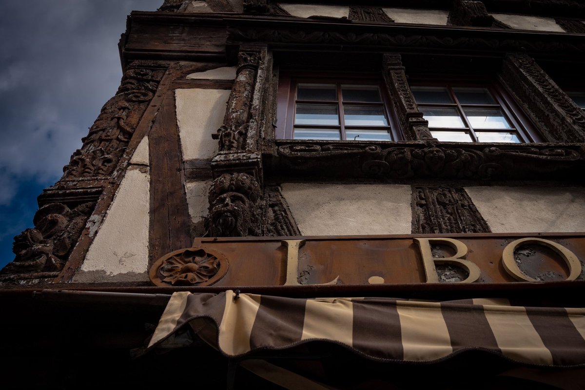 betterbenais's tweet photo. At all #architects 
Why does no one rethink half-timbered houses? They are beautiful.

#architecture #Strasbourg #alsac #france #photography #photo #photooftheday #urbanphotography #streetphotography #streetphotographer #noaiart https://t.co/FEtAOe3W6s
