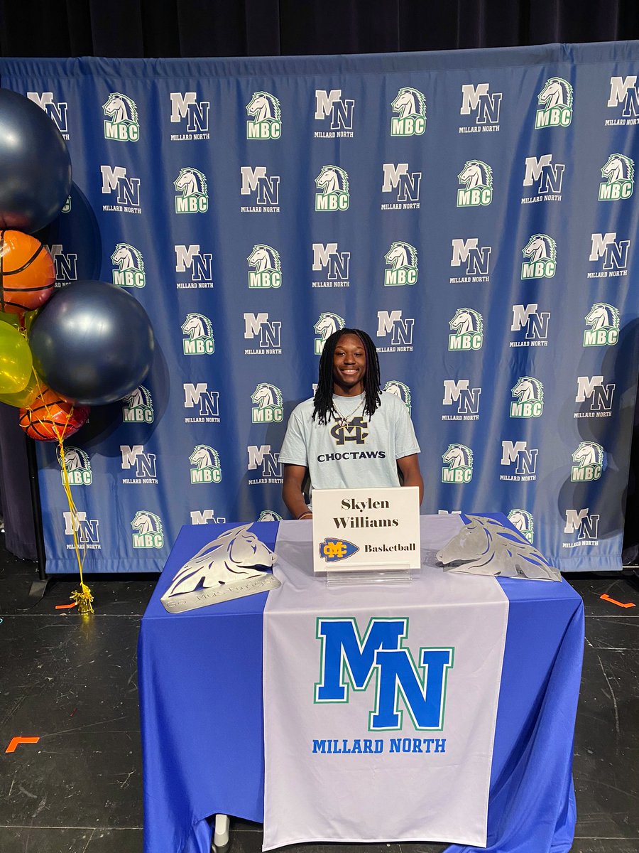 Skylen Williams (@williams_skylen) on Twitter photo Yo Mississippi I’m coming Home!
Thank you <a href="/RandyBolden11/">Randy Bolden</a> and @CoachNewmanMC for this opportunity. #commited Yo Mississippi I’m coming Home!
Thank you <a href="/RandyBolden11/">Randy Bolden</a> and @CoachNewmanMC for this opportunity. #commited