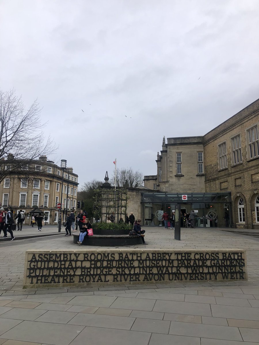 Thankfully missed hail, thunder &amp; lightening during our monthly #netwalk in #Bath 🌩️⛈️🌨️

Always a pleasure to co-host these events <a href="/WafaaPowell/">Wafaa Powell</a> &amp; connect with other business owners 

#getoutside #movemore