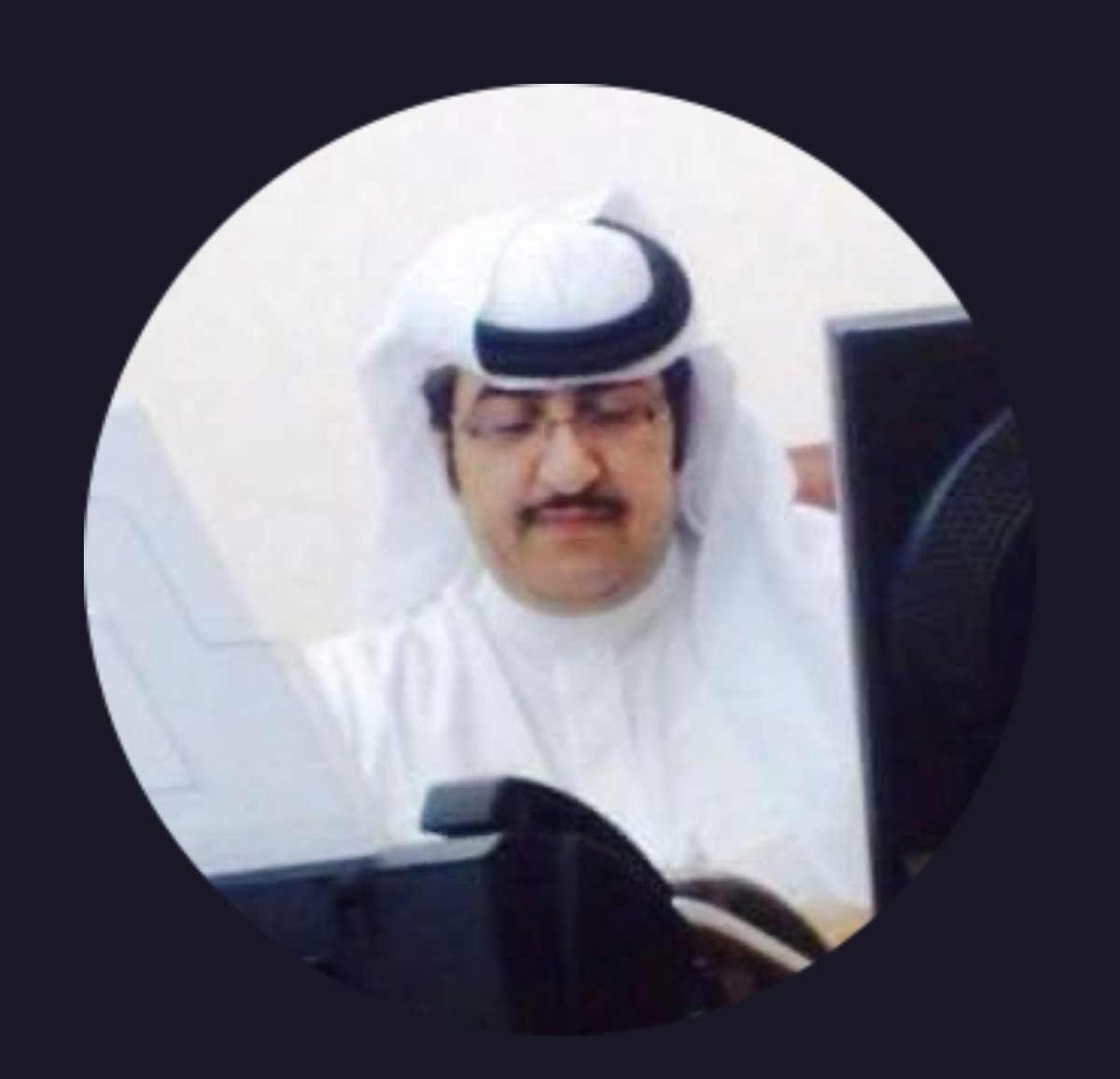 AsmaFyf's tweet photo. بالامس في مثل هذا الوقت وانت تدعو للجميع بتقبل الصيام وهنيء الطعام .. ونحن اليوم ندعو لك والتثبيت عند السؤال وتسهيل الحساب والتبشير بالجنان … أسأل الله لأم أنور الصبر والثبات وان يجيرها الله في مصابها وان يخلف عليها بكل خير ويبارك لها في اولادها 💔 https://t.co/FNqnZoRxHG