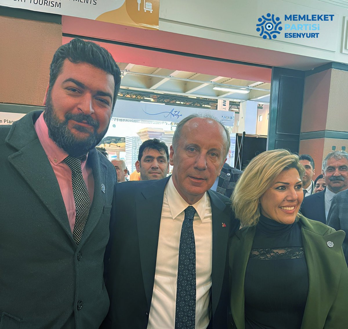 mpesenyurt's tweet photo. Memleket Partisi Esenyurt İlçe başkanlığı olarak İstanbul'u ziyarette bulunan Genel Başkanımız Muharrem İnce ile beraberdik. @Tanjukarakusss Derya Çapalı @grknhlc #muharremince #memleketpartisi #istanbul #esenyurt https://t.co/dFdQcusPmH