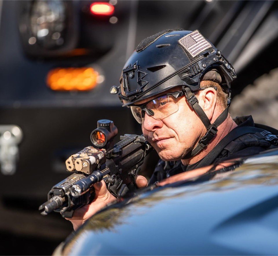 swat_deaconluca's tweet photo. All new episode of SWAT next Friday !! See you there ! @cbstv @swatcbs @sptv
.
.
Repost  @TheKennyJohnson 
.
.
 #swat #swat2023 #swatseason6 #swatfridays #swatcbs #cbstv #sptv #rollswat #renewswat #renewswatseason7 #bunkies
(S6xE19)

1/3 https://t.co/dvLYHIHtpa