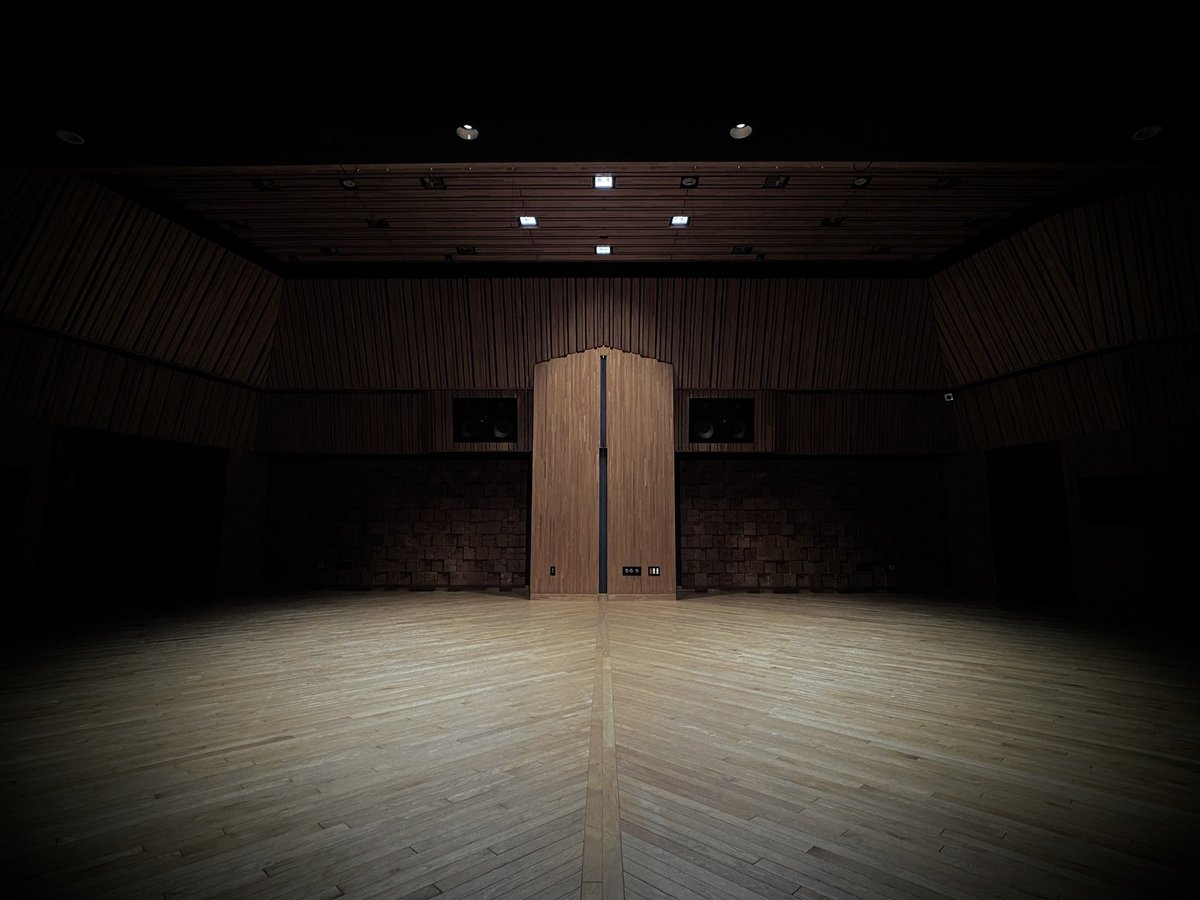 SNomachi_Rec's tweet photo. 本日をもって、全ての収音作業を終了いたしました。
きっともう、マイクが立つことはないでしょう。
#BunkamuraStudio https://t.co/PIWKjh01rs