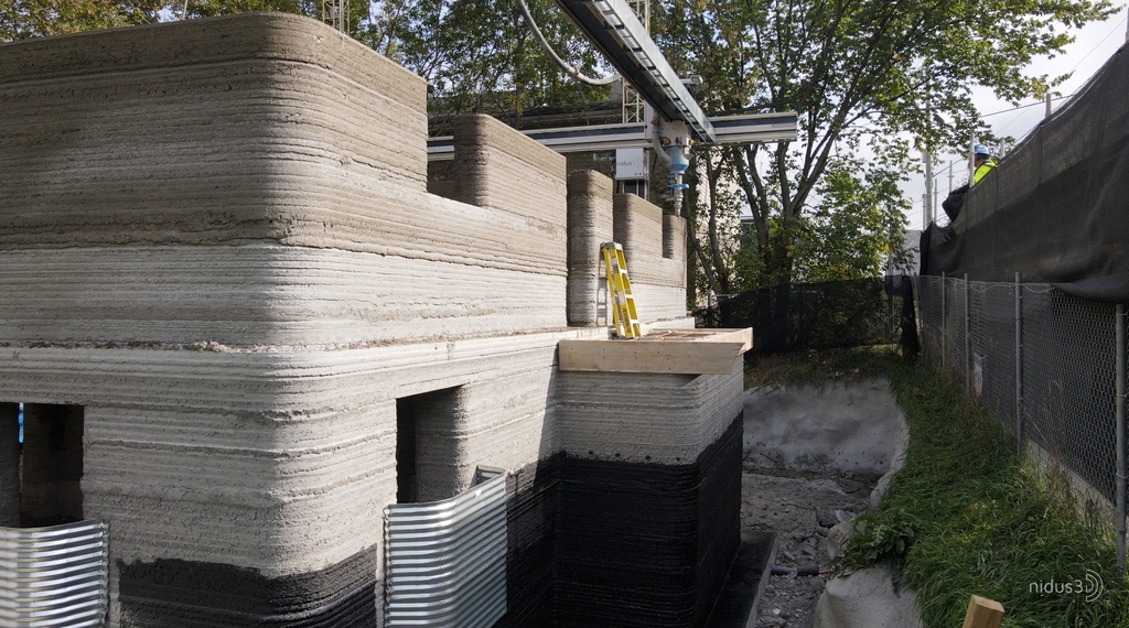 nidus3D's tweet photo. How high can we print? 💭
Our BOD2 #3DCP printer can print up to 3 stories, perfect for townhomes or multi-unit low-rises #themoreyouknow https://t.co/Efkq009LkQ