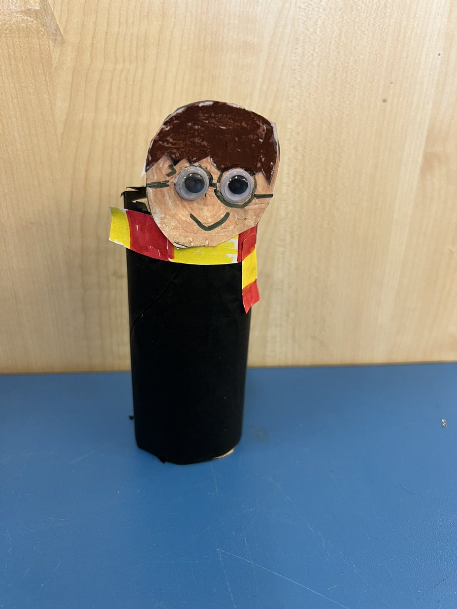 trayclarke's tweet photo. @Broadoak_Year5 Mela had lots of fun doing some Harry Potter crafts today. 🧪 Potions, Pom pom Hedwig,  Bog roll Harry 😂 and house book marks.  👓 🦉 ⚡️🧪  🧙 🧙‍♀️ 🐍 https://t.co/htnRf74NEY
