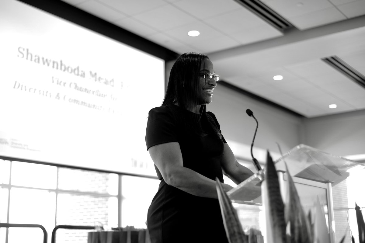 um_DAOCE's tweet photo. We were so fortunate to welcome Mr. James and Dr. Judy Meredith, Secretary Ray Mabus, Jasmine Meredith, and several others to campus yesterday for our annual Honoring Diversity Excellence luncheon and reception! 

📸: Articulate Photography https://t.co/HeaL3tUpfl