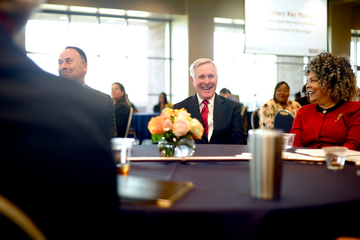 um_DAOCE's tweet photo. We were so fortunate to welcome Mr. James and Dr. Judy Meredith, Secretary Ray Mabus, Jasmine Meredith, and several others to campus yesterday for our annual Honoring Diversity Excellence luncheon and reception! 

📸: Articulate Photography https://t.co/HeaL3tUpfl