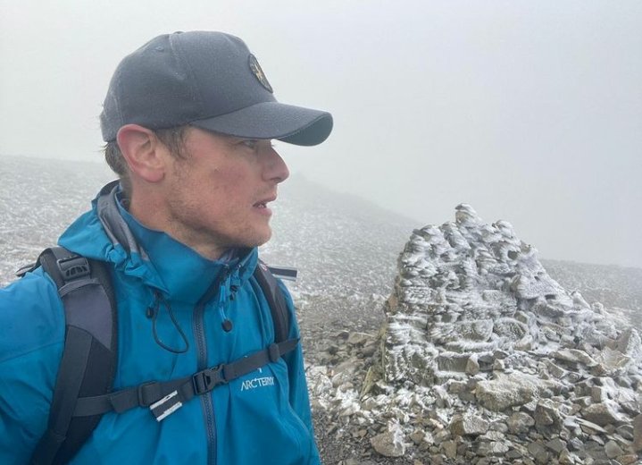 peekaboo_jen's tweet photo. No wonder Sam loved hiking the West Highland Way.

Must have been so nice to be somewhere, mostly by himself.
No one watching his every move.
No one reporting about him on Twitter.

Sounds blissful.

I'm so glad that he had that experience.

I hope he has it in his life, daily. https://t.co/mwEP1YwL30