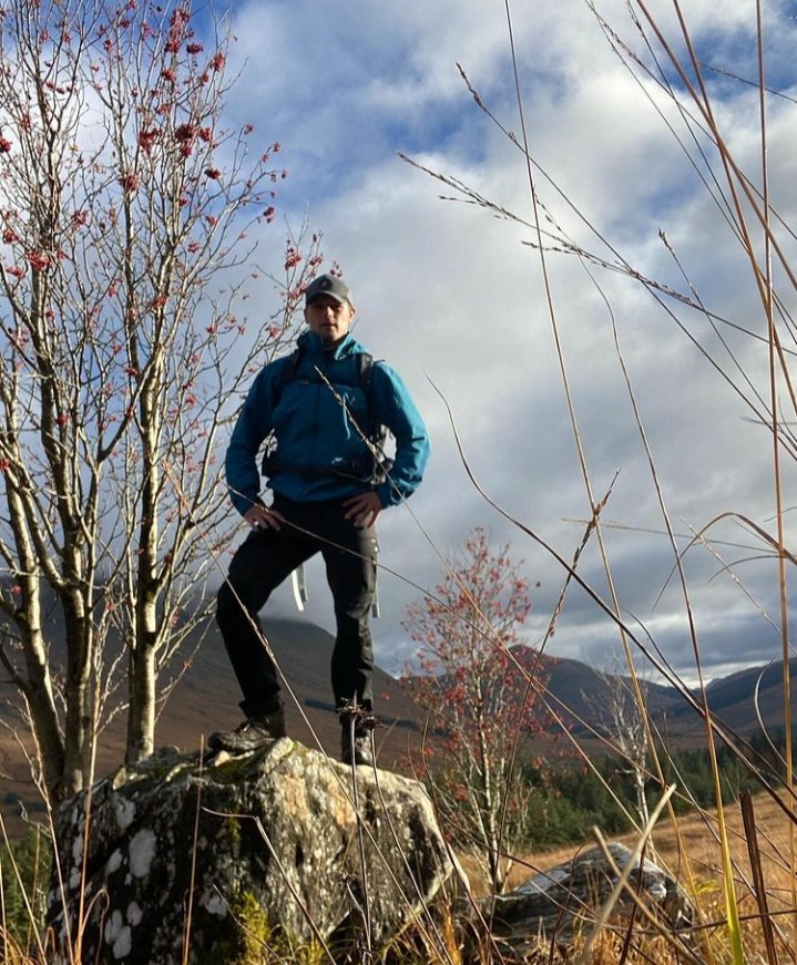 peekaboo_jen's tweet photo. No wonder Sam loved hiking the West Highland Way.

Must have been so nice to be somewhere, mostly by himself.
No one watching his every move.
No one reporting about him on Twitter.

Sounds blissful.

I'm so glad that he had that experience.

I hope he has it in his life, daily. https://t.co/mwEP1YwL30