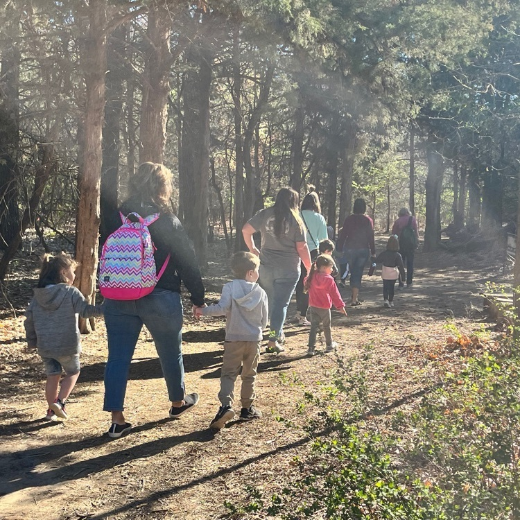 We caught some preschoolers learning about nature using their five senses this morning at the Dillon Nature Center. 

We love our partnership with the DNC!

#BetterTogether
#Bexceptional