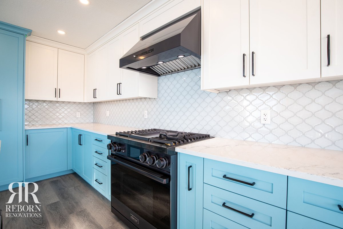 RenosReborn's tweet photo. ROCKY RIDGE // A brighter and more colourful space is exactly what these homeowners wanted, and we delivered!

https://t.co/PIY90wNqMh

#homerenovation #renovationproject #homeimprovement #diy #yyc #yychomes #yyclife #calgary #calgaryhomes #homedesign #newhome #calgarybusiness https://t.co/vd4YEhj6eT