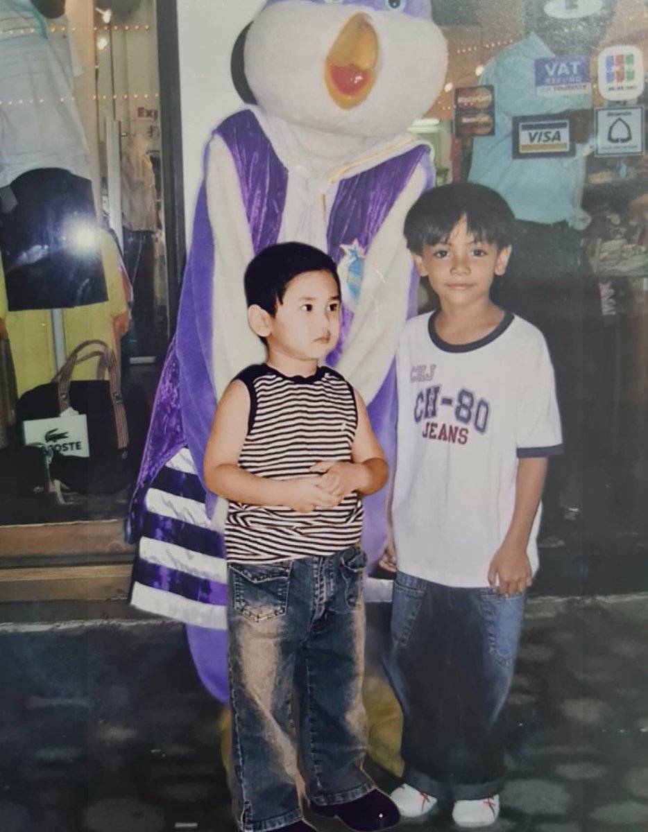 dunknatachai's tweet photo. ใครทำา5555555555 https://t.co/LsIuzC4g9J