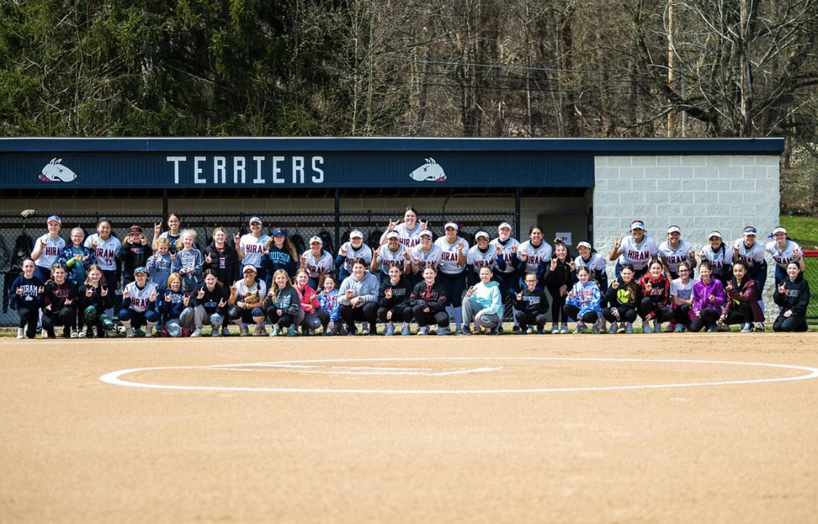 Hiram_SB's tweet photo. Some 📸 of our 1st annual Little Sis Game! 
Our Little Sis Program is an opportunity for our players to become role models to little girls in the community. We look forward to building strong relationships with the young softball players in our community for years to come! ❤️ https://t.co/eUYrsmZFxA