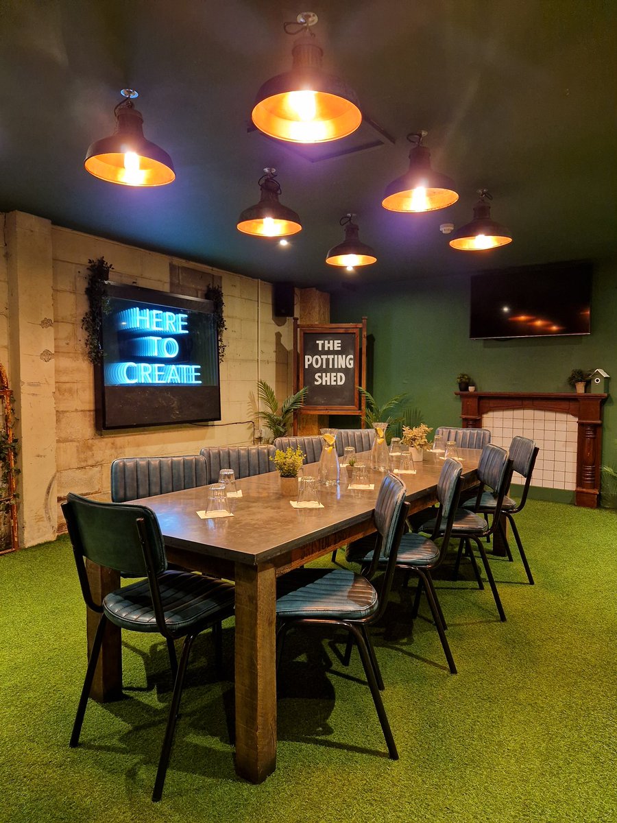 CALLING ALL BUSINESSES! 🤩 

At Founders, we've got some exciting news to share with you. We'd like to invite you to come check out our private events space for free! This offer is exclusively for first-time bookings, so you can host your next corporate event in our unique space!