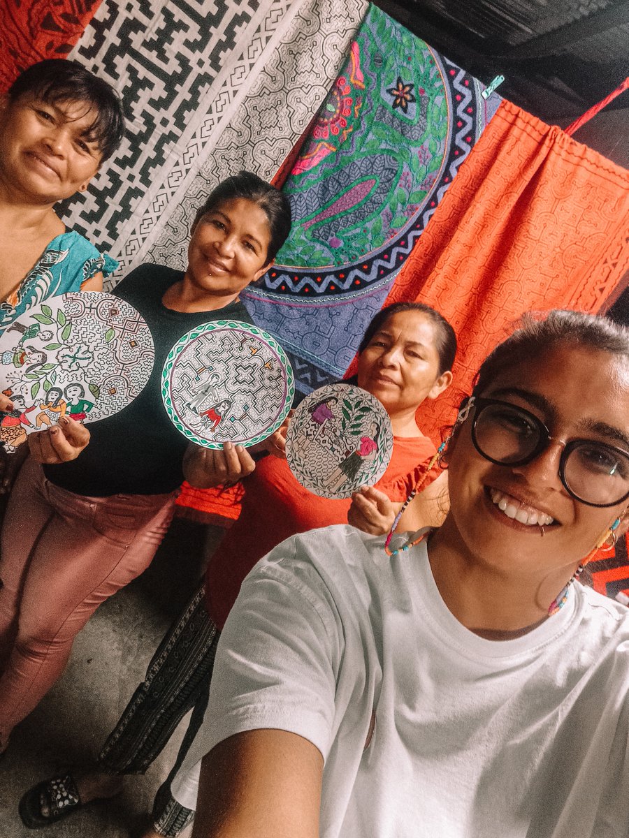 HeeeyHunters's tweet photo. Incredible experience! We visited the Shipibas Muralists Collective in Cantagallo and their energy is always inspiring. β¨
Through the creation of an #ArtDeck, we were able to showcase the profound art of the eastern region of Peru and support the cultural practice of healing.π https://t.co/tFyTVovXEx