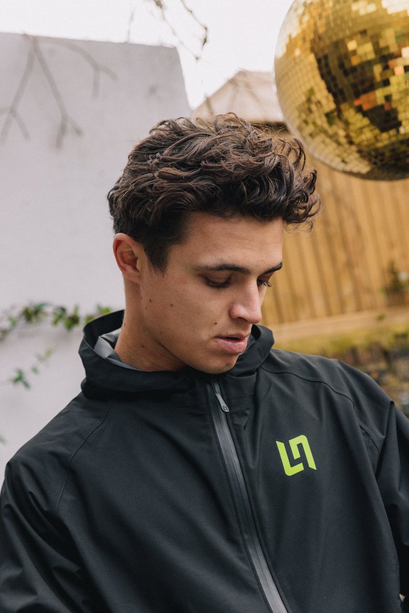 LN4's tweet photo. That LN Tech Jacket thoooo 🔥 https://t.co/uRWmZt3ngL