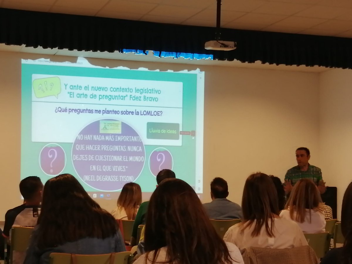 CepVillamartin's tweet photo. #FormacionSierradeCadiz Comenzamos formación  con Ismael Robles Sánchez para profundizar en #LOMLOE y #situacionesdeaprendizaje Compañerxs de Ceip José Arenas , Ceip Manuel Portales, CEIP Virgen del Carmen e IES Fuente Grande con muchas ganas de aprender @EducaAnd @FormacProfAnd https://t.co/JCIvUz3d0I